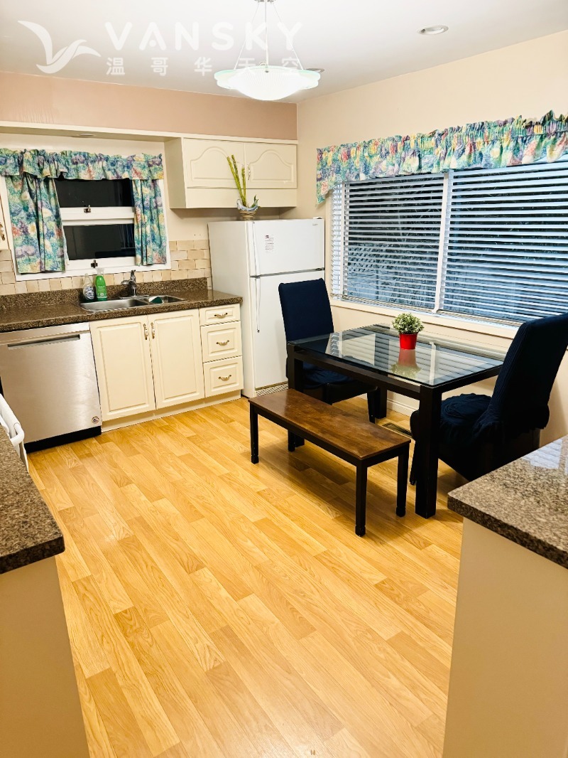 260521155818_Kitchen 1.jpg